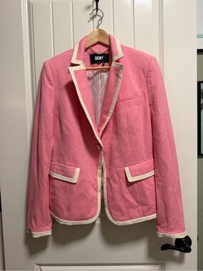DKNY beautiful blazer. Pink with white piping. Size 10. Excellent condition